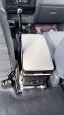 Toyota Land Cruiser Pick Up LC79 Double Cabin LHD 4.2L 1HZ V6 Diesel Engine Manual Gear 4WD 5 Seater 4 Doors