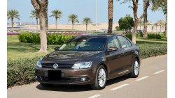 Volkswagen Jetta Volkswagen Jetta 2.0L 2015, TOP RANGE, 660/Month in 0% Down Payment, GCC Specs, 1 Year Warranty