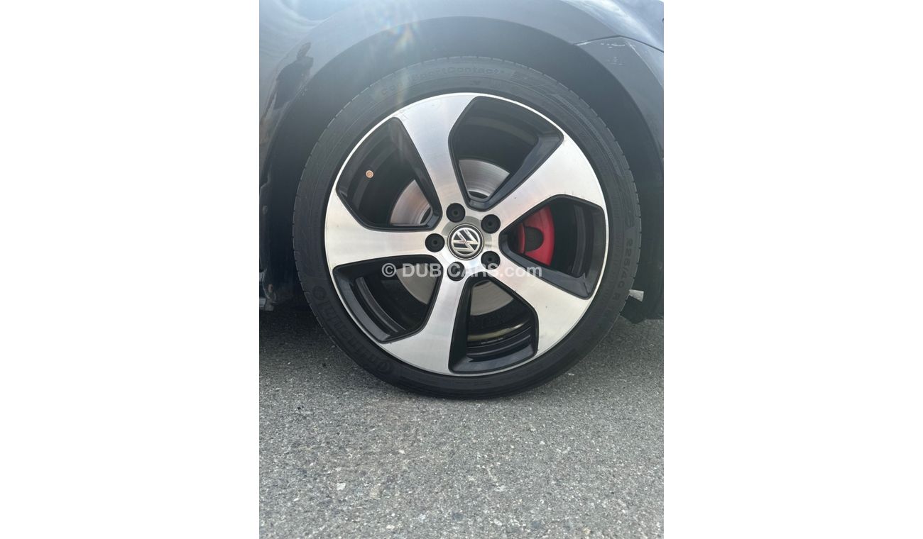 Volkswagen Golf GTI MODEL 2015 GCC CAR PREFECT CONDITION INSIDE AND OUTSIDE FULL FULL OPTION PANORAMIC ROOF LEATHER