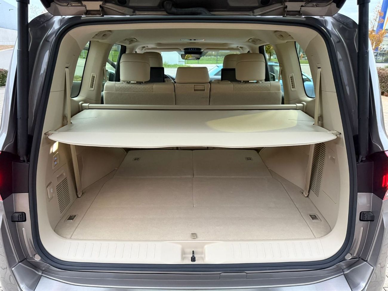 Toyota Land Cruiser LC300