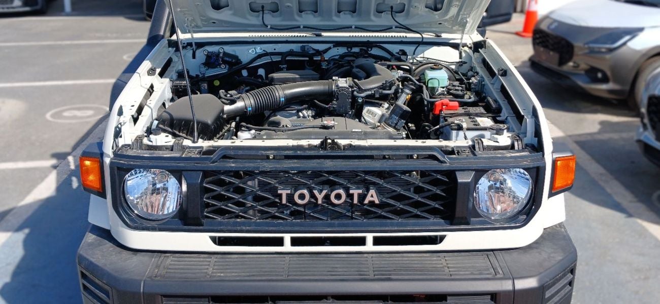 Toyota Land Cruiser Pick Up LC79 4.0L Petrol MT Double Cabin Pickup 2025YM
