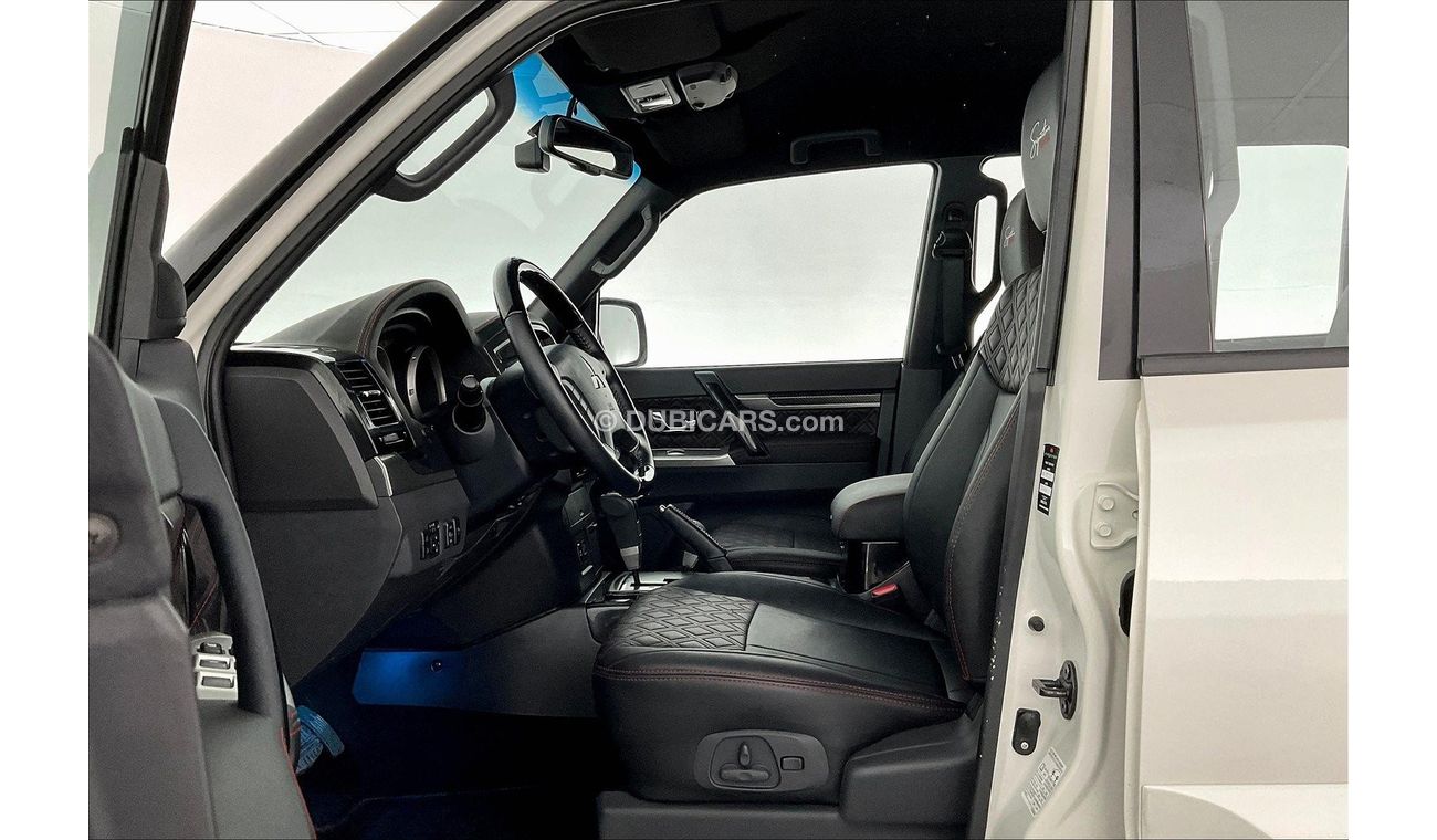 ميتسوبيشي باجيرو Signature Edition