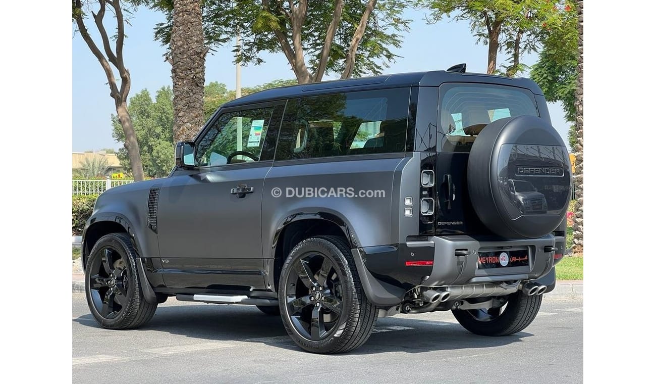 Land Rover Defender LAND ROVER DEFENDER 90 P525 - V8 CARPATHIAN EDITION - 2023 - BRAND NEW - GCC - WARRANTY AND SERVICE
