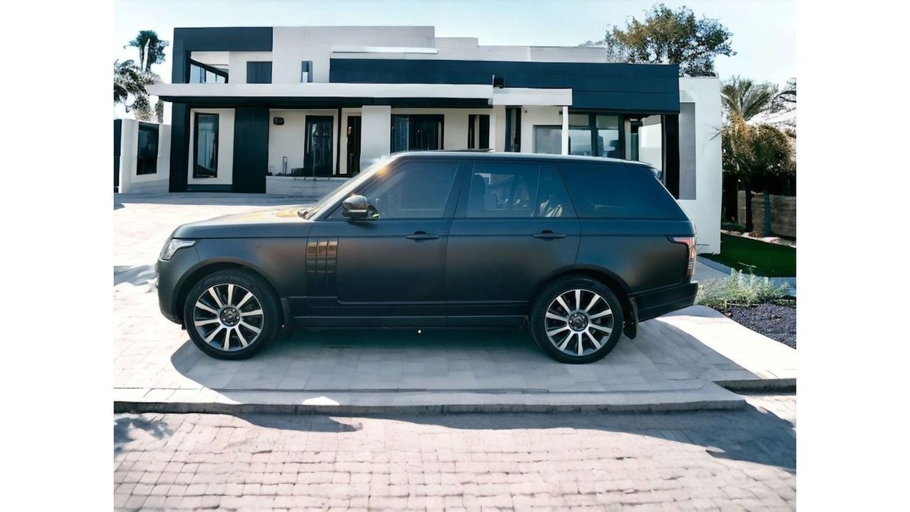Land Rover Range Rover RANGE ROVER VOUGE SE 5.0 V8 | GCC | BLACK MATE PPF | WELL MAINTAINED