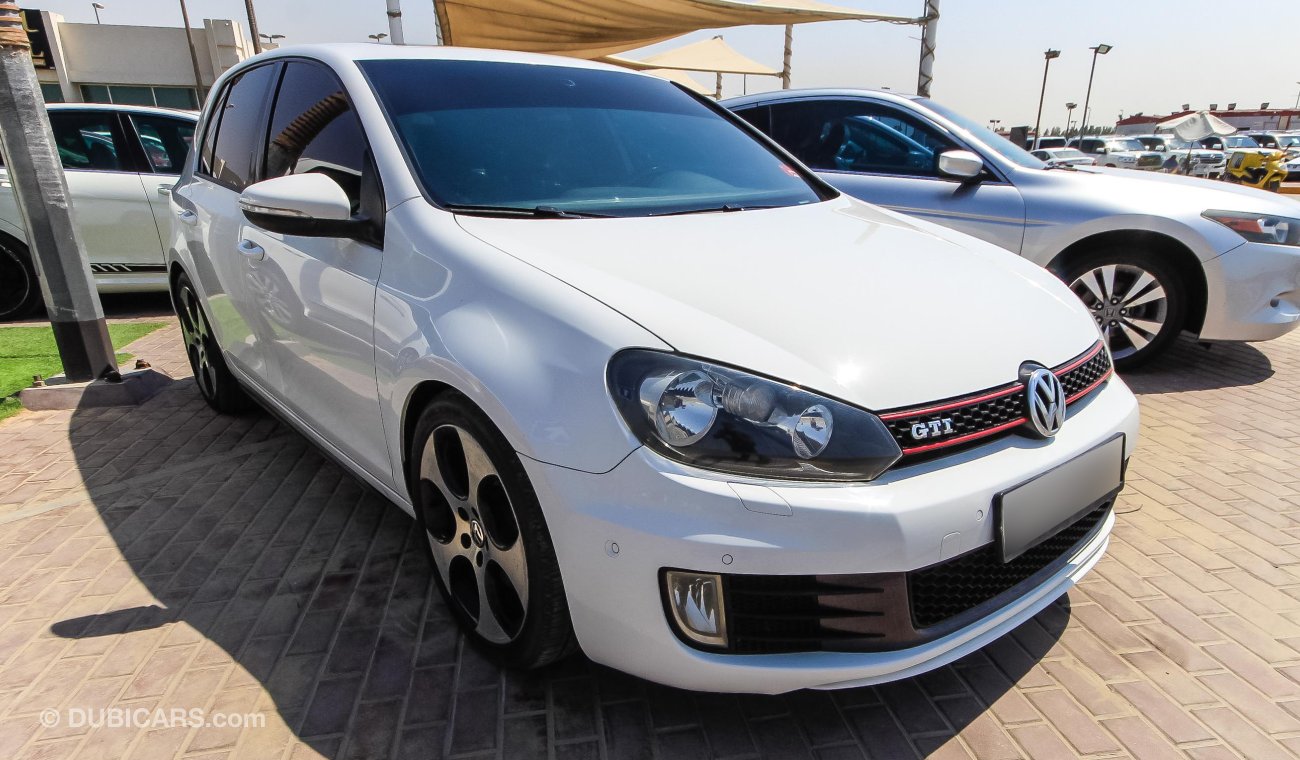 Volkswagen Golf GTI