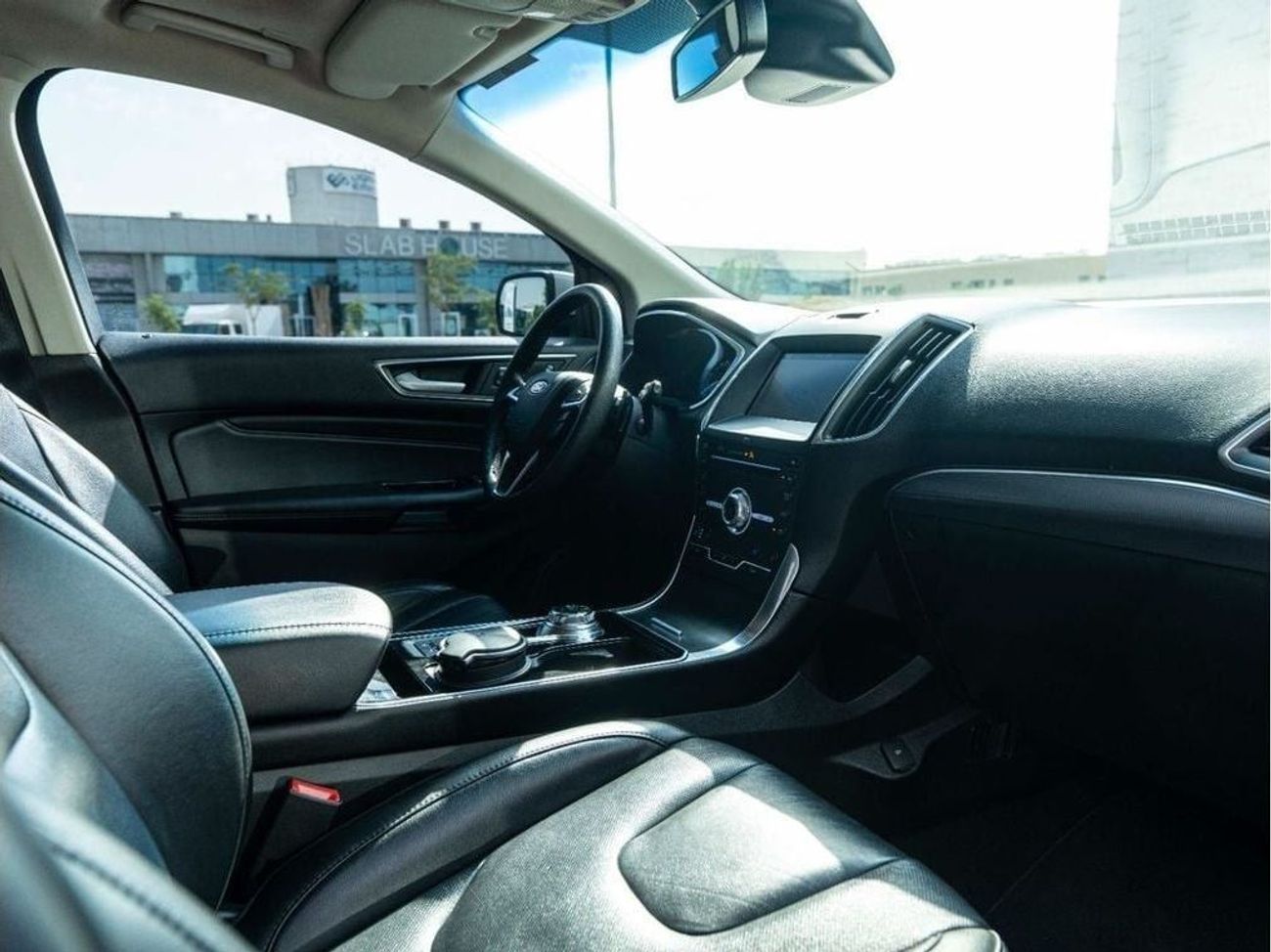 Ford Edge AED 1,573 PM • EDGE TITANIUM • ONLY 63,000 KM • FULL OFFICIAL FORD SERVICE HISTORY • FULLY LOADED