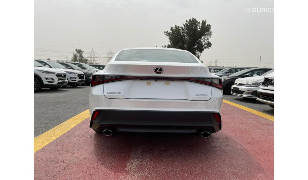 لكزس IS 300 LEXUS IS 300 2021 MODEL، 2.0L، WHITE WIT BEIGE، عجلات مصنوعة من الجلد للتصدير والتسجيل المحلي