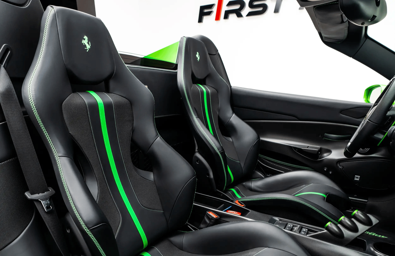 فيراري 488 بيستا سبايدر 3.9L V8 Twin-Turbocharged Engine