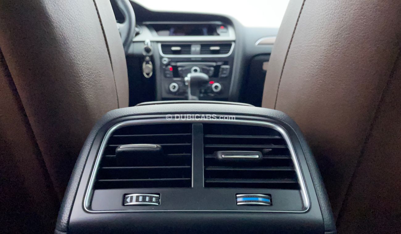 أودي A4 35 TFSI 2000