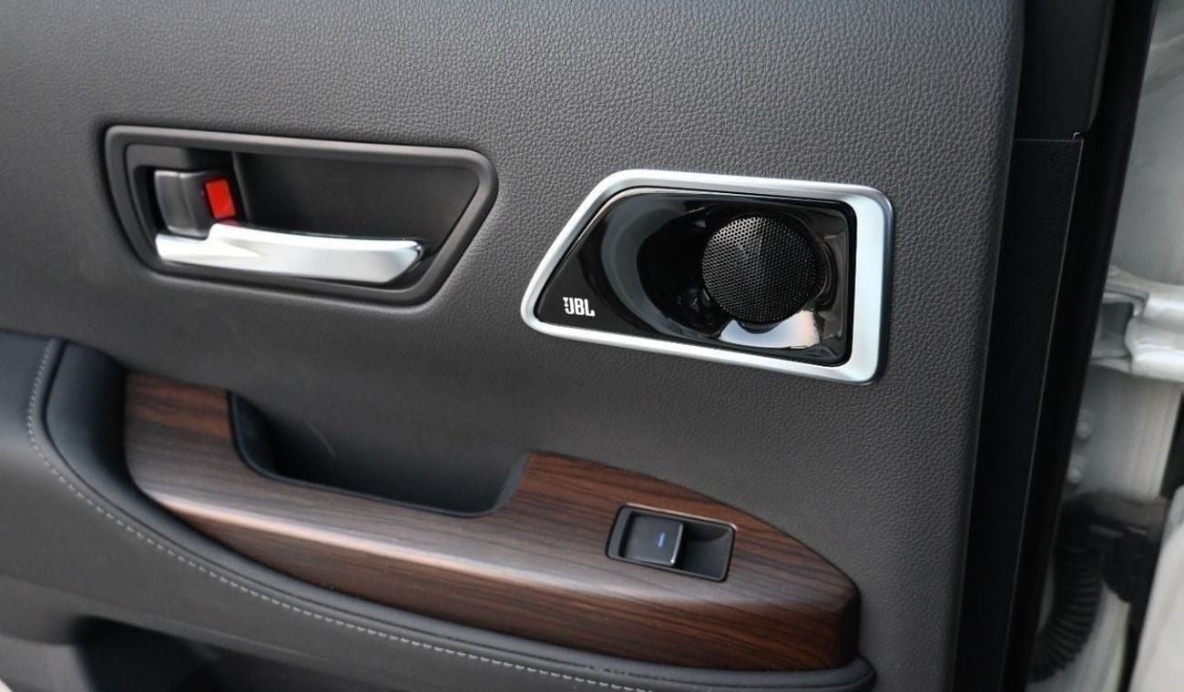 Toyota Land Cruiser TOYOTA LC300 3.3L VX+ DIESEL 6CYL. 7SEATER EUROPE FULL OPTION 2022MY