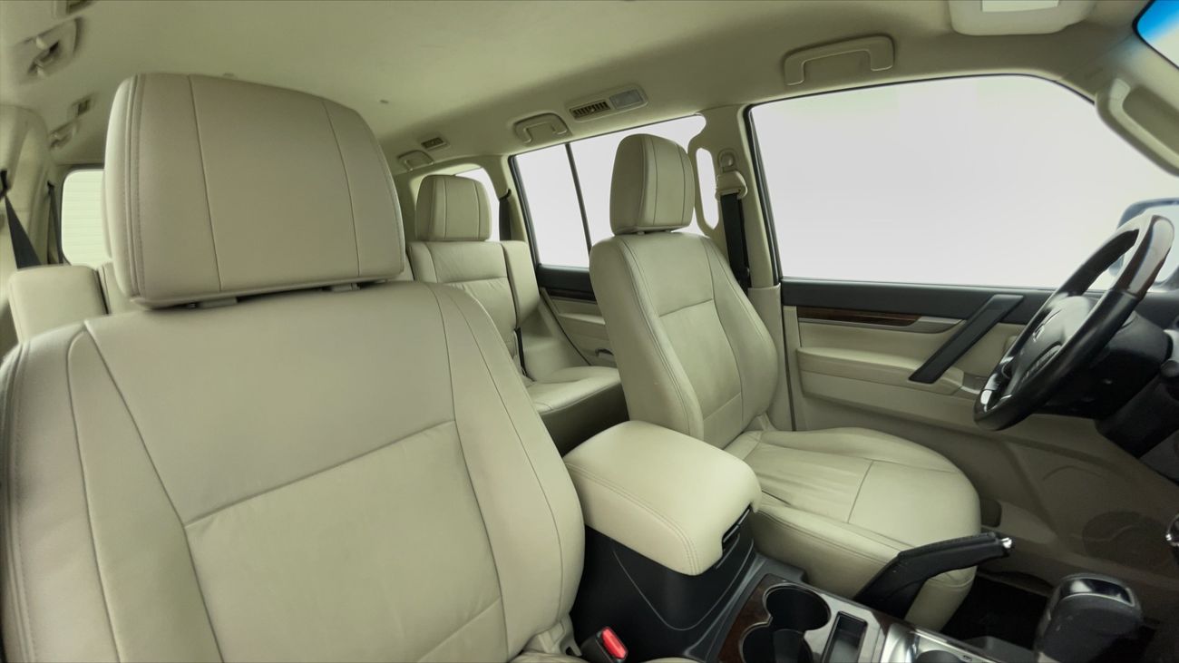 Mitsubishi Pajero GLS HIGHLINE 3.8 | Zero Down Payment | Home Test Drive