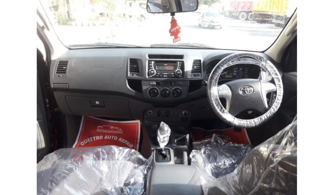 Toyota Hilux Hilux RIGHT HAND DRIVE (Stock no PM 678 )