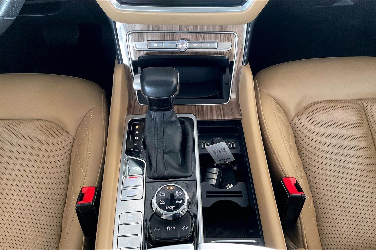 أم جي RX8 Luxury | شامل الضمان | 0 ﺪﻔﻋﺓ ﺃﻮﻟﻯ