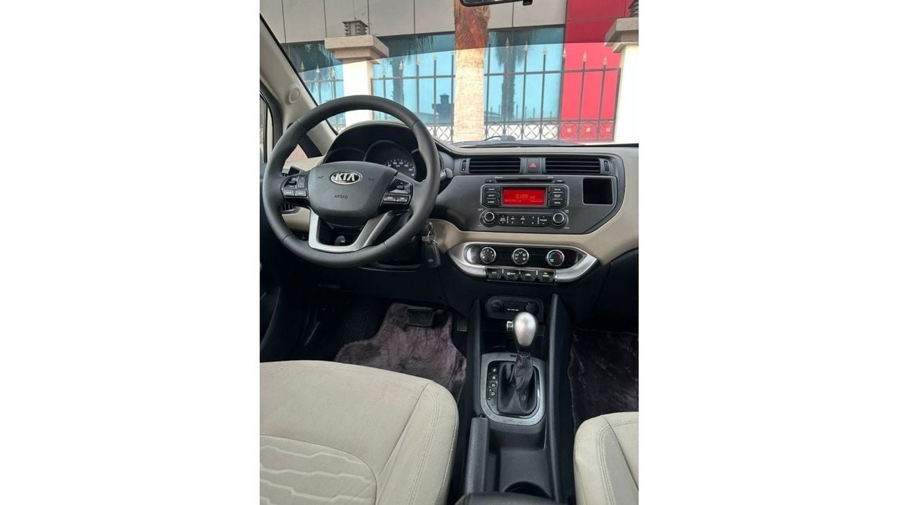 Kia Rio EX Kia Rio  Model: 2014  Price : 22,000 dirhams  Mileage: 191,000 km  Gulf specifications, cruise co