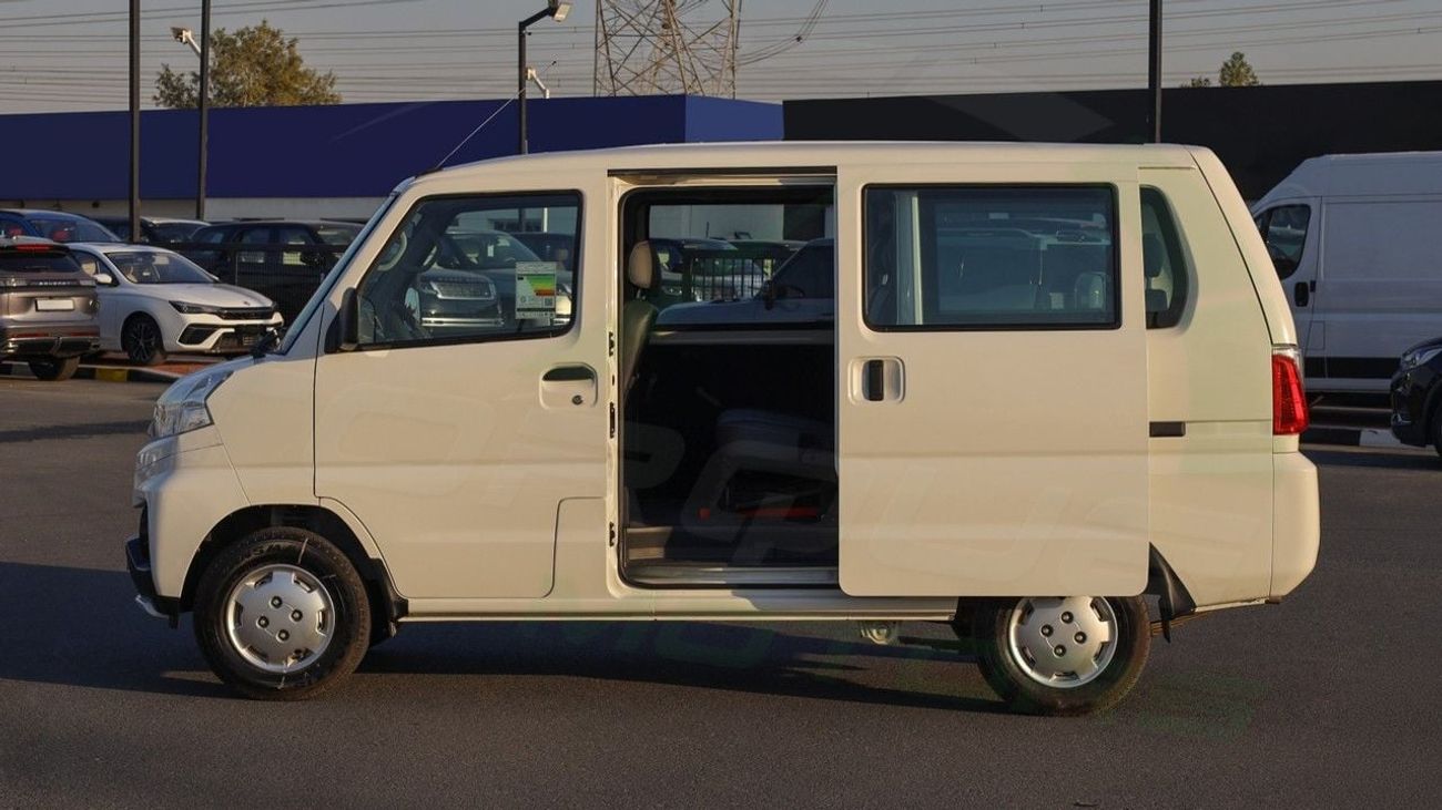 سي إم سي فيريكا ( Only For Export ) 2025 CMC Veryca Window Van 1.5L RWD GCC BRAND NEW