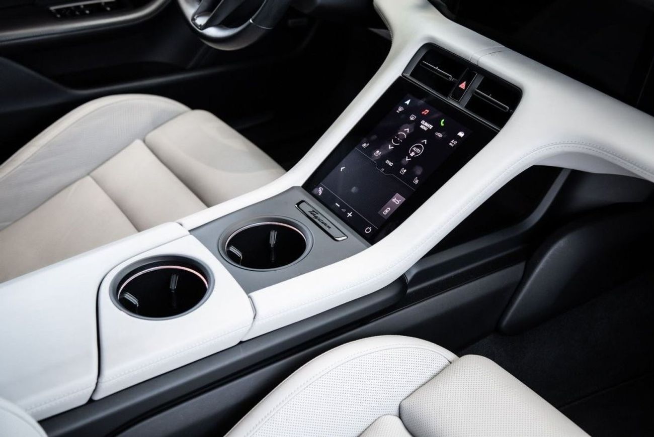 بورش تايكان 4S