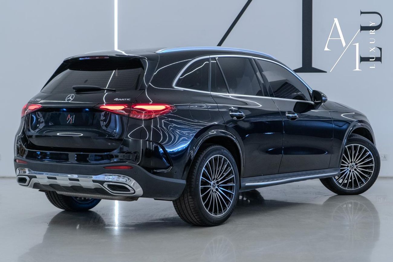 Mercedes-Benz GLC 200 4Matic 2023 Mercedes Benz GLC200 4MATIC, May 2028 Mercedes Warranty, Low Kms, GCC