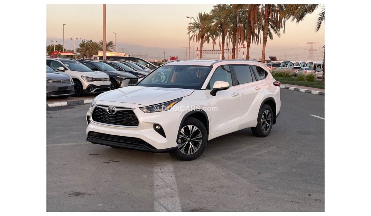 Toyota Highlander 2023 TOYOTA HIGHLANDER XLE IMPORTED FROM USA