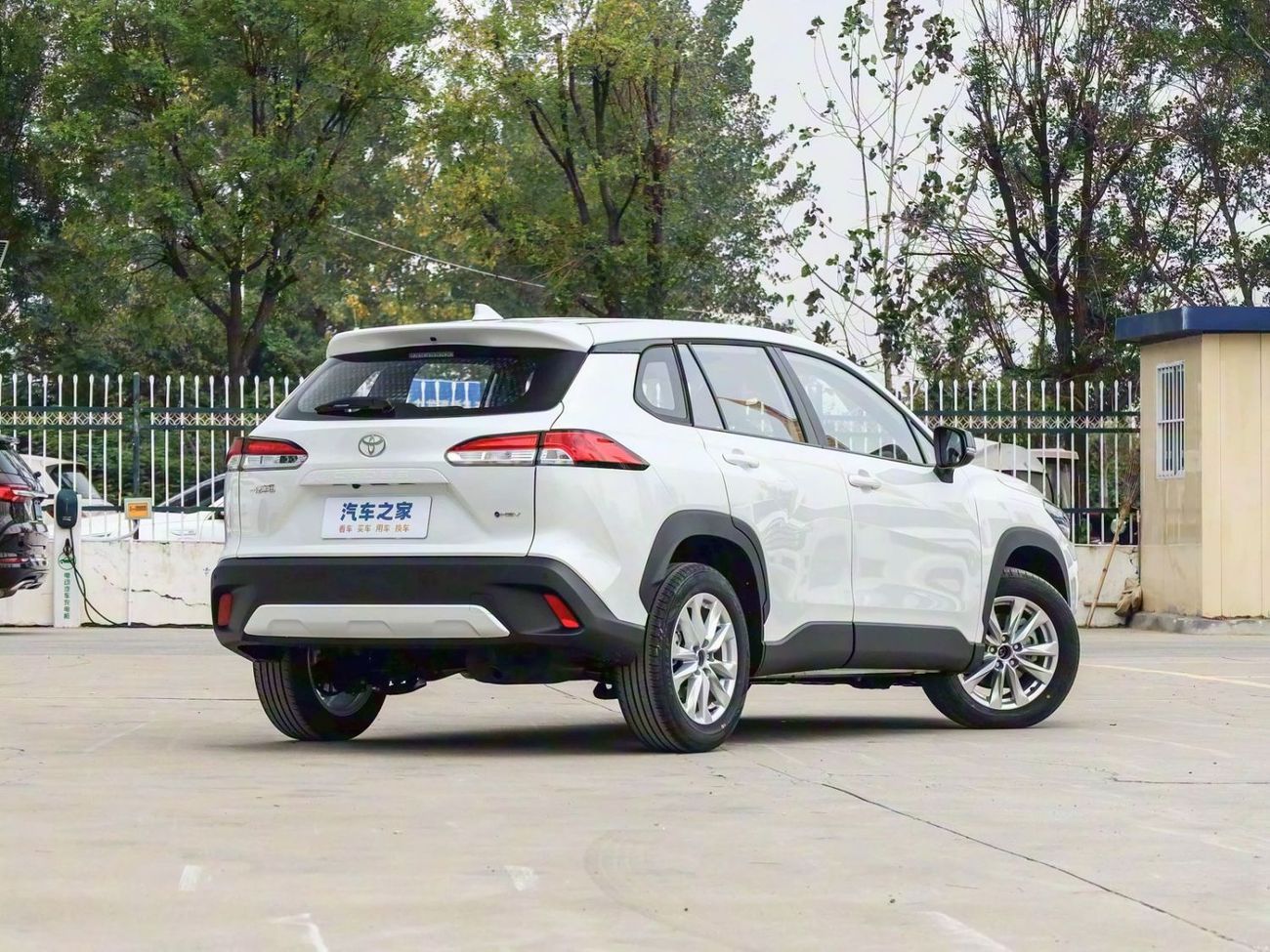 Toyota Corolla Cross STD (NON GCC) TOYOTA COROLLA CROSS,2.0L,HYBRID.ELITE PLUS,NEW SHAPE
