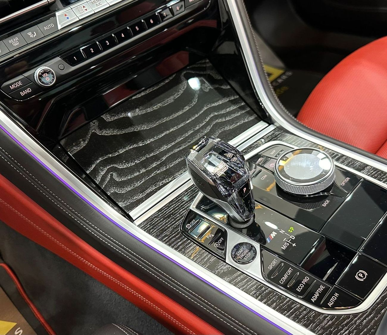 BMW M850i 2020 BMW M850i xDrive, 2027 BMW Warranty + Service Pack, Full Options, GCC