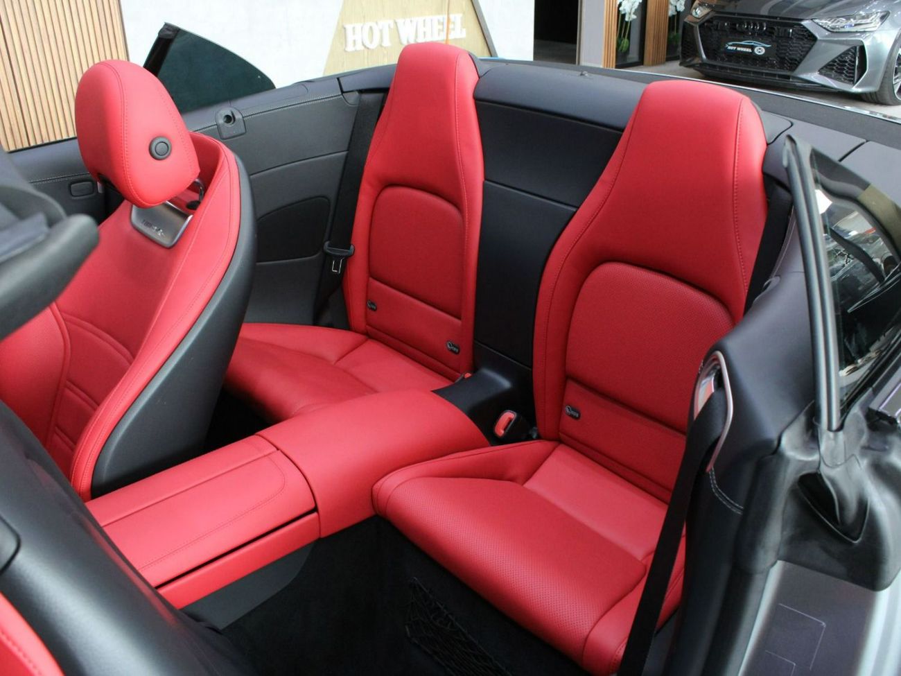 Mercedes-Benz SL 63 AMG Soft top Convertible