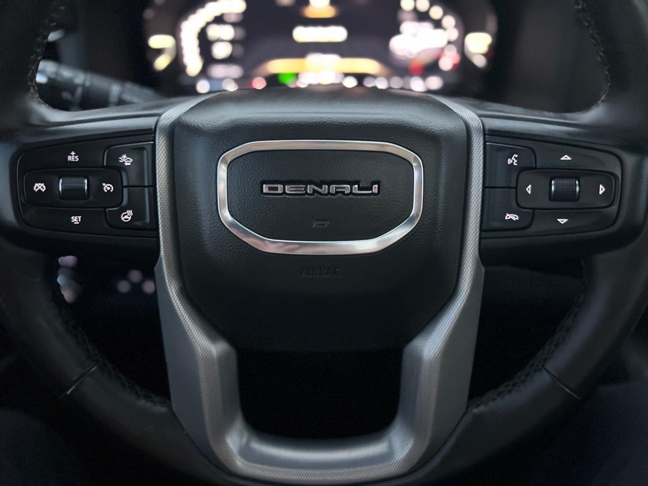 GMC Yukon DENALI