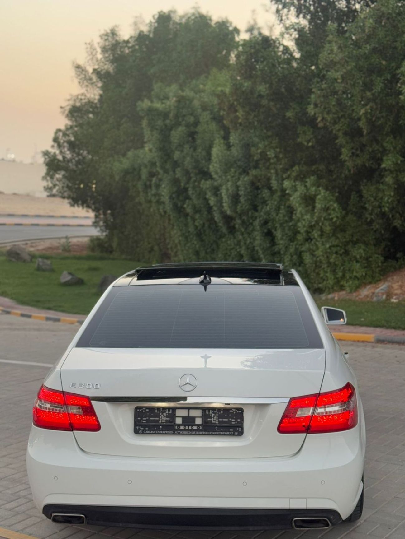 مرسيدس بنز E300 Mercedes E300 2013 Gcc full option no 1 clean