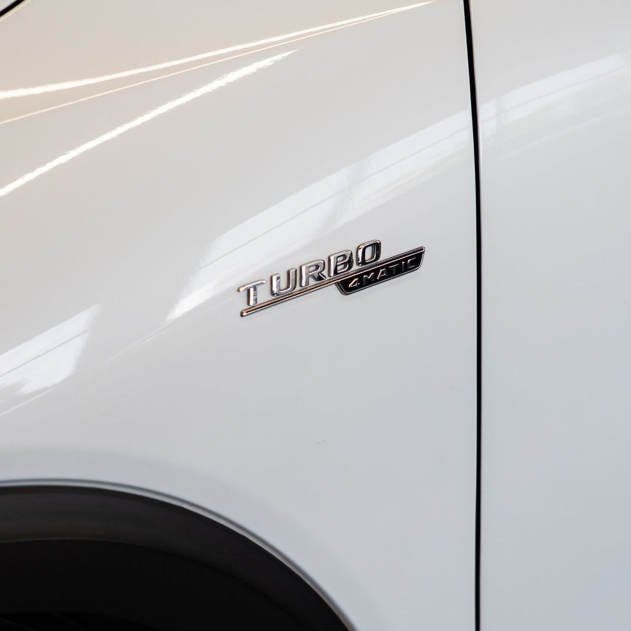 مرسيدس بنز GLB 35 AMG 4MATIC 2.0L (302 HP) AED 3,257 p.m • 0% Downpayment • Mercedes GLB 35 AMG • 1 Year Warranty