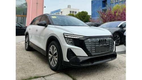 أودي Q5 2024 Audi Q5-40-E-tron