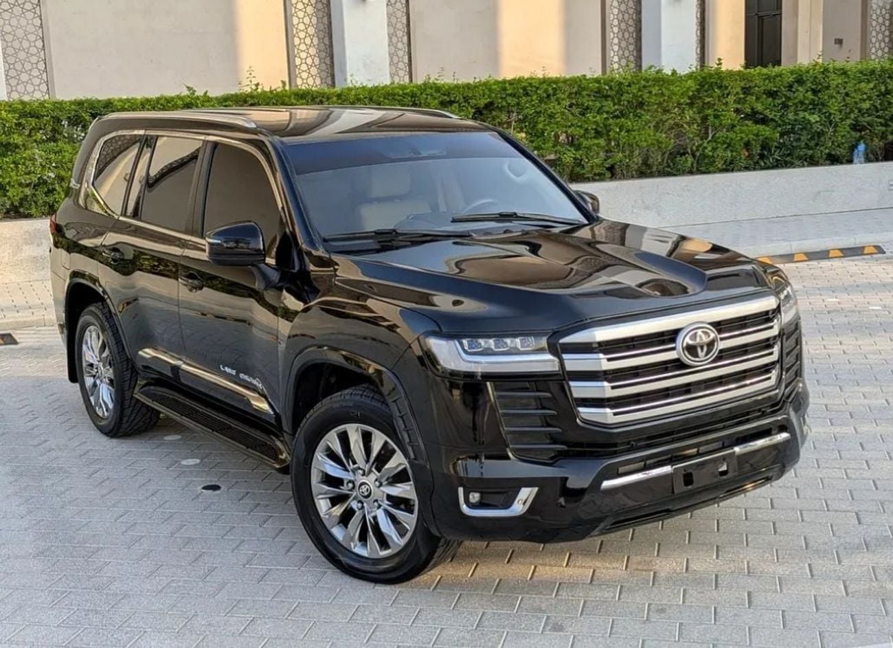 تويوتا لاند كروزر Toyota landcruise 2020Model Facelifted 2025 GXR 4.0L V6 petrol Engine Colour Black push start Transm