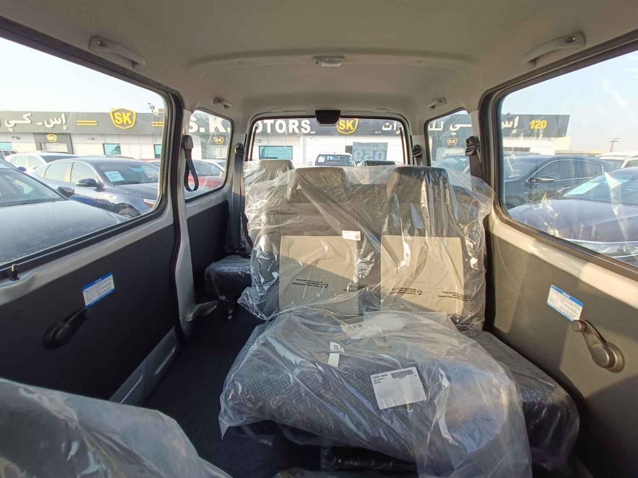 Suzuki EECO 1.2L PETROL MANUAL GEAR BOX / 7 STR (FOR EXPORT ONLY)