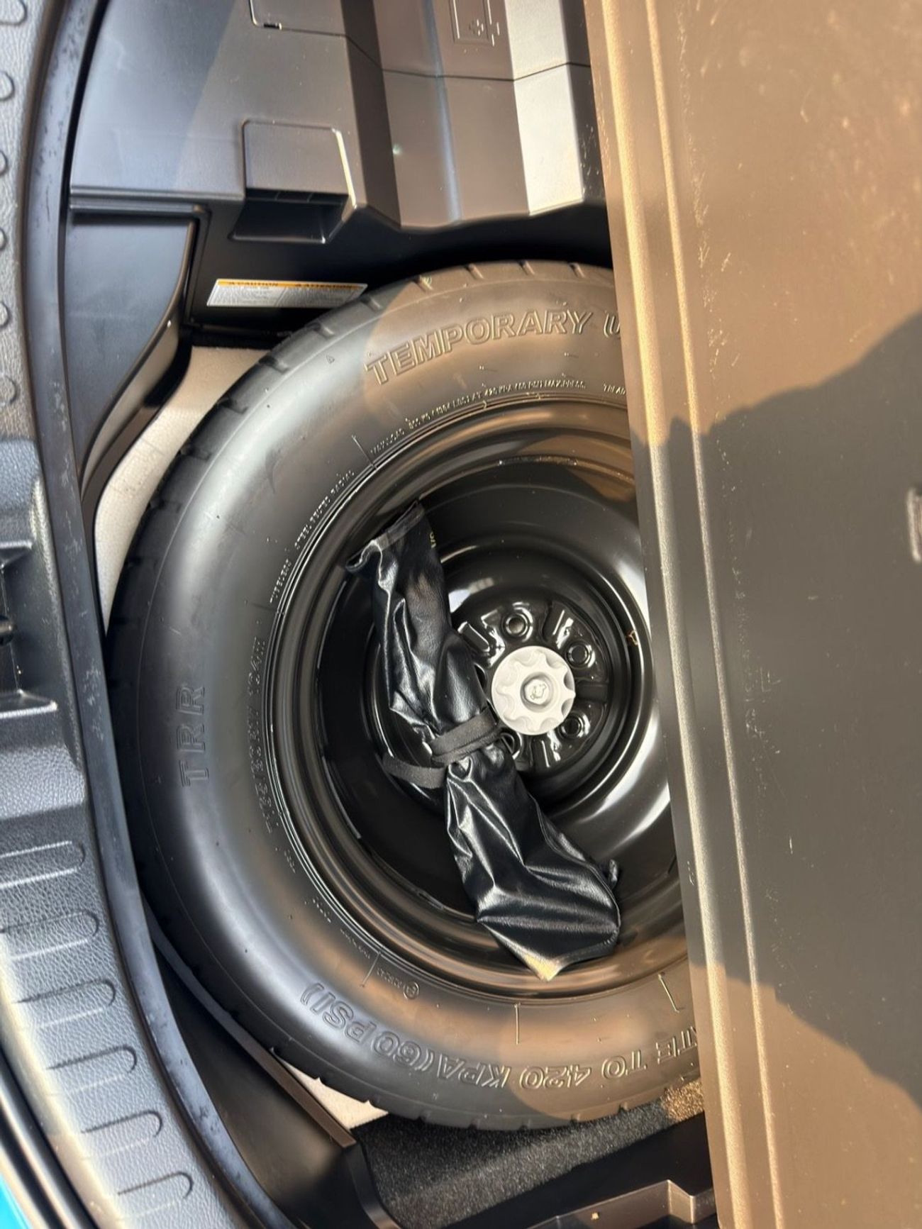 Toyota RAV4 XLE 2.5L Hybrid