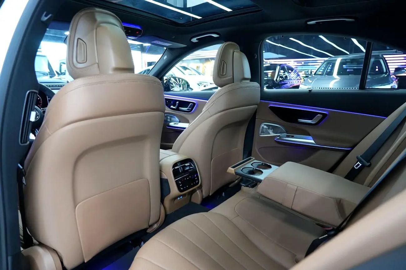 Mercedes-Benz E300 E 300 | GCC 0km | Agency Warranty | AMG Package