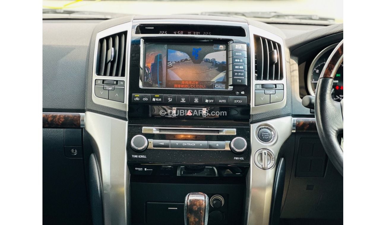 Toyota Land Cruiser Right hand drive , Full option top of the range