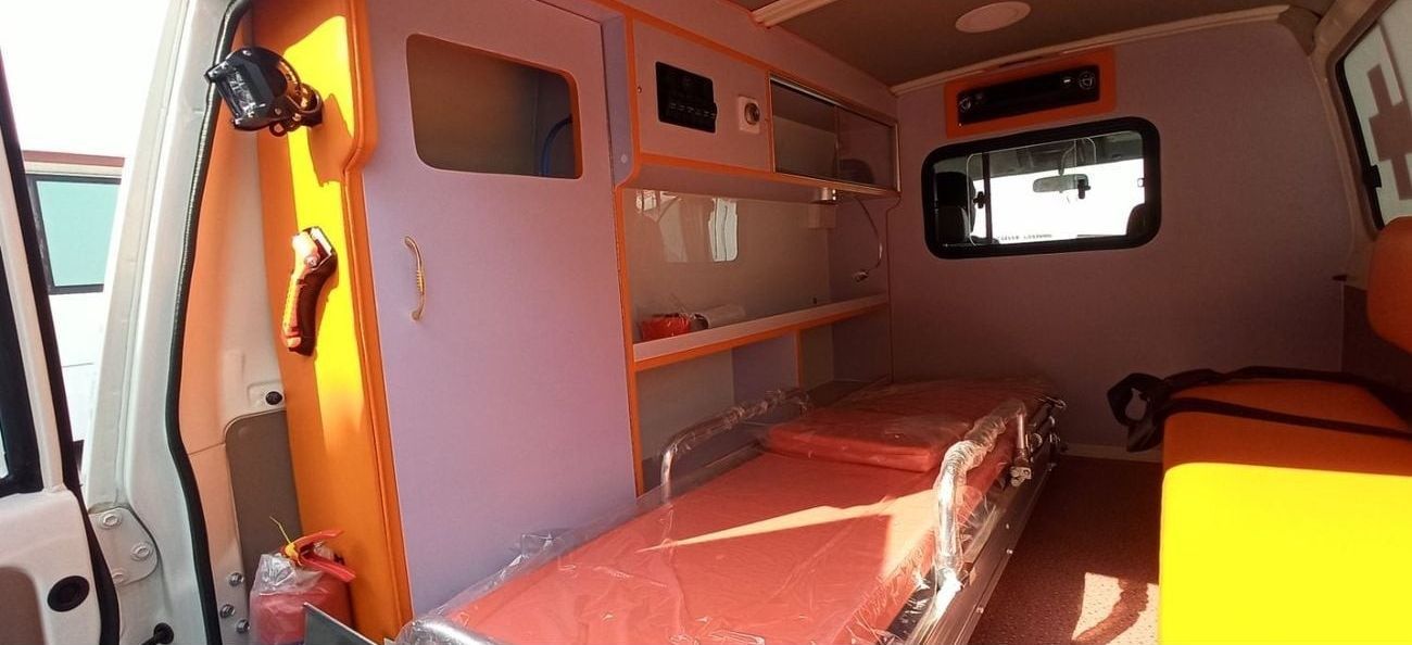 Toyota Land Cruiser 70 2025 Toyota Land Cruiser LC78 3doors 4.2L Diesel V6 (Ambulance)