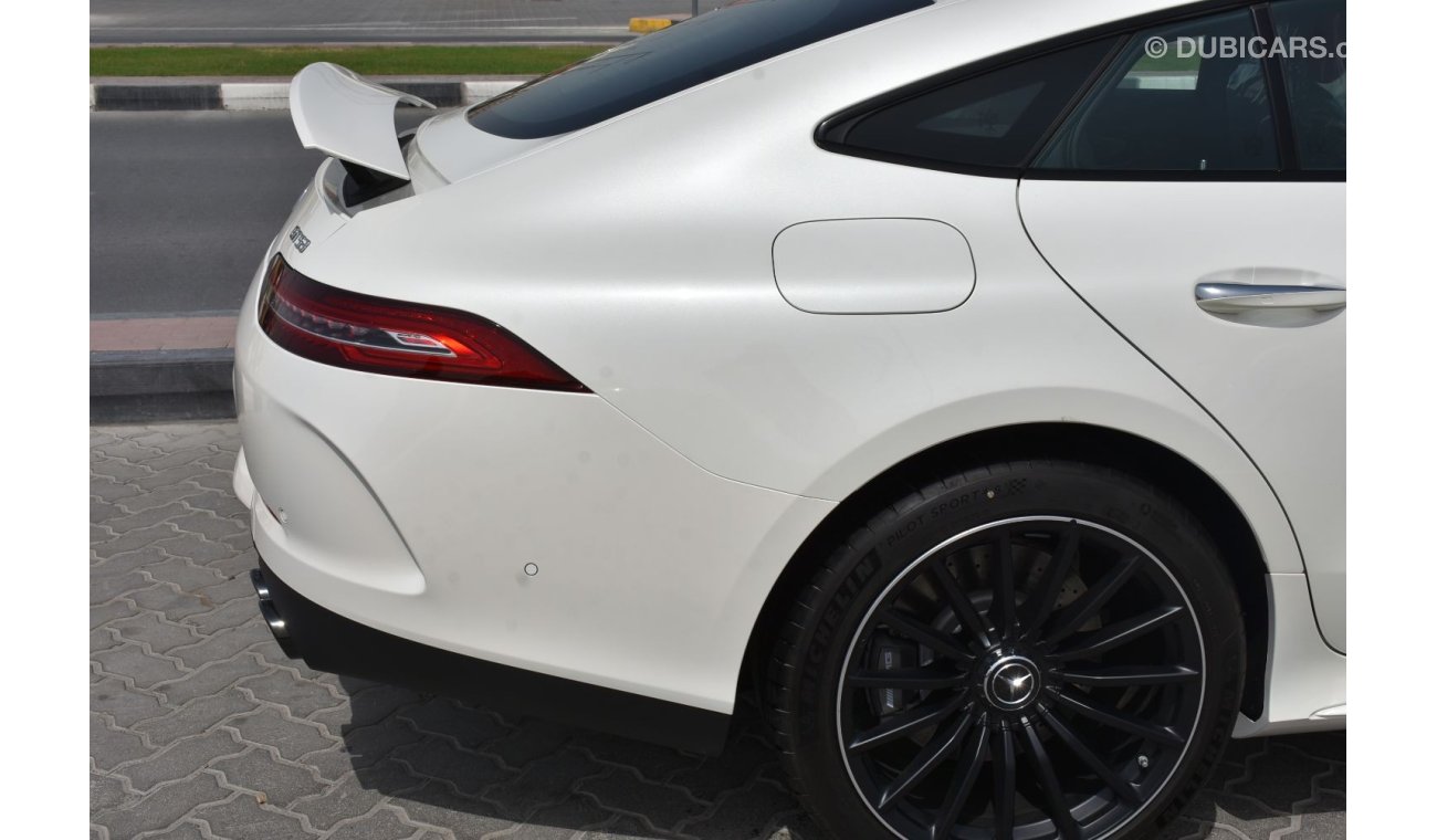 مرسيدس بنز AMG GT 53 V6