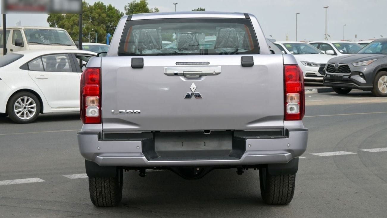 Mitsubishi L200 Brand New Mitsubishi L200 GLX 2025 Export 2.5L 4WD A/T Diesel|Silver/Black|L200-GLX-AT-25|