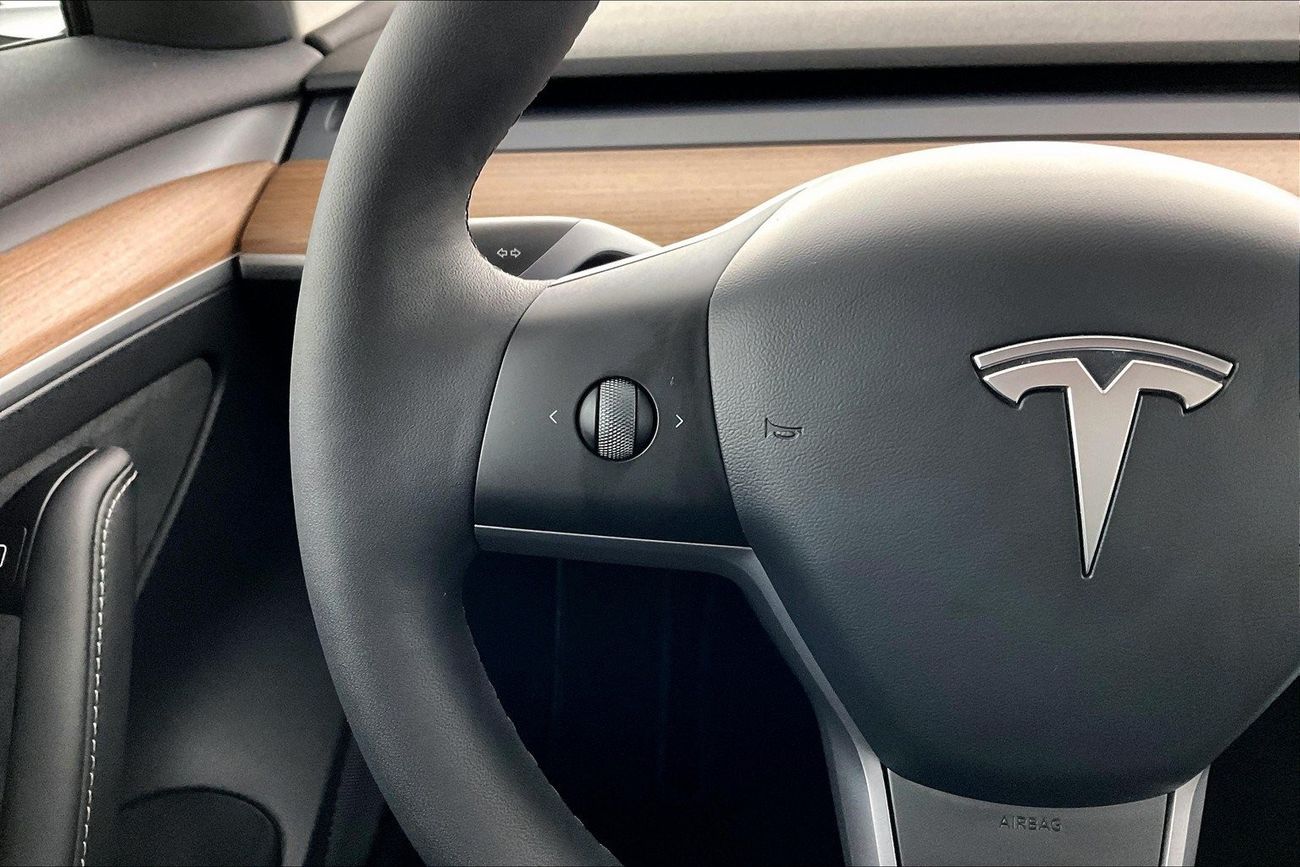 Tesla Model 3 Standard | 1 year free warranty | 0 down payment | 7 day return policy