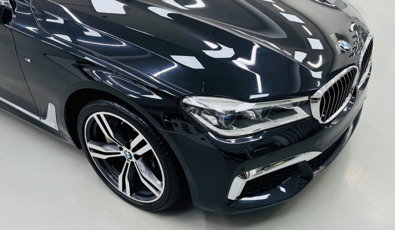 بي أم دبليو 750Li M Sport 4.4L (523 HP)