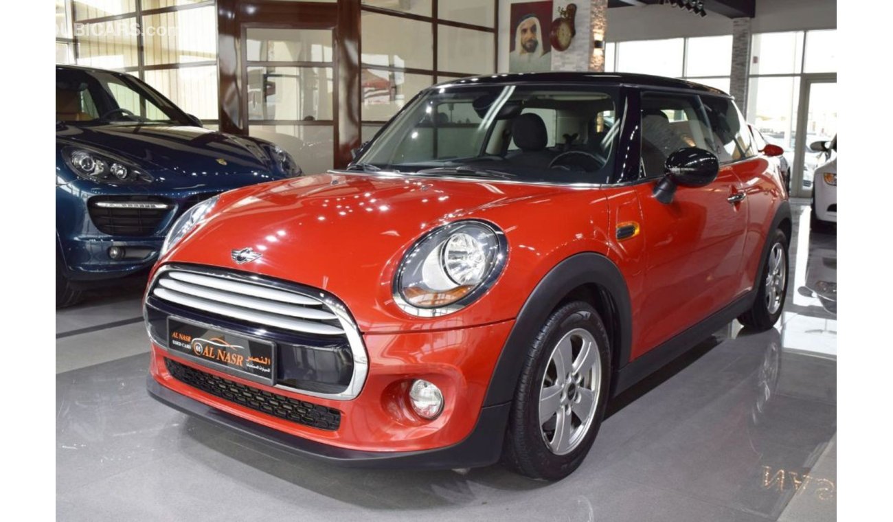 Mini Cooper 2015 - GCC Specs, Excellent Condition, Only 49,000Kms - Single Owner, Accident Free