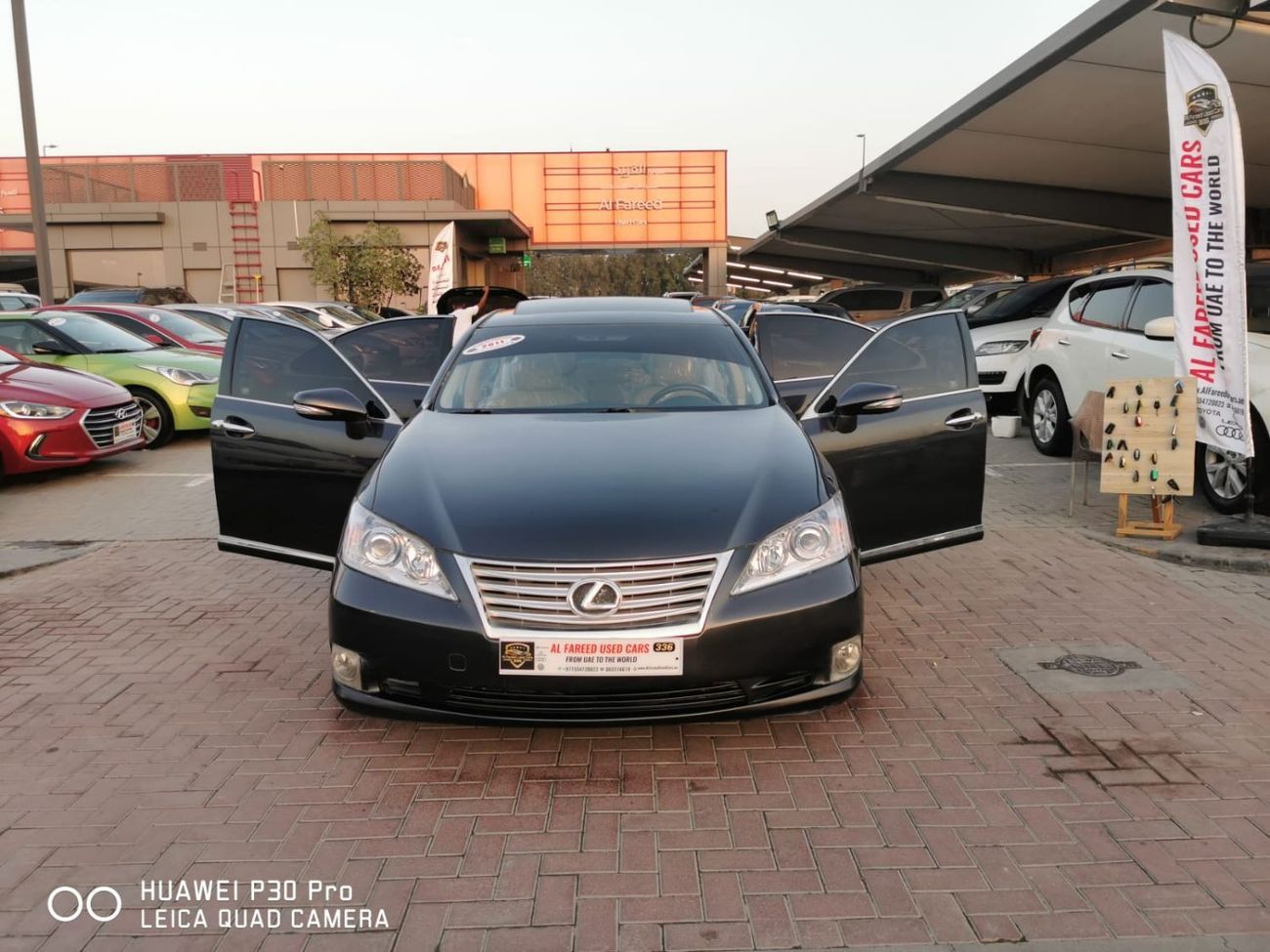 لكزس ES 350 ممتازة من الداخل و الخارج