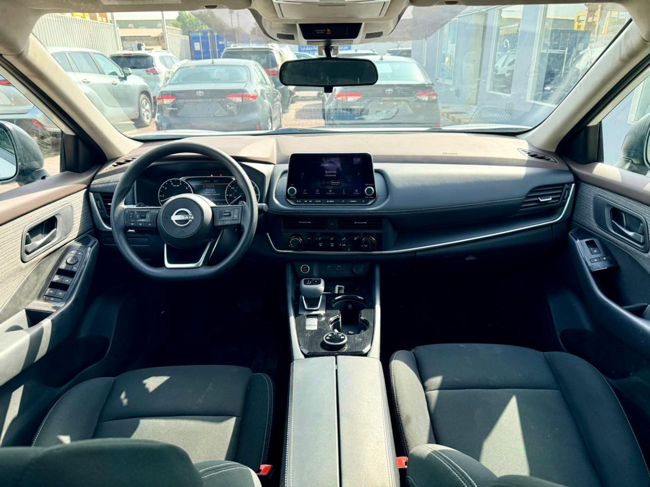 نيسان روج 2023 Nissan Rogue sv awd 4x4