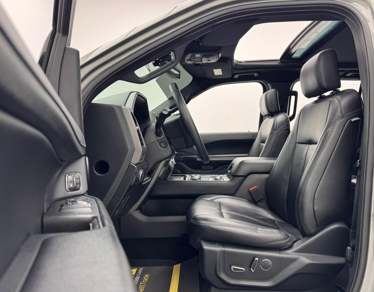 Ford Expedition 2019 Ford Expedition XLT, Ford Service History, 2027 Ford Warranty and Service Pack, GCC