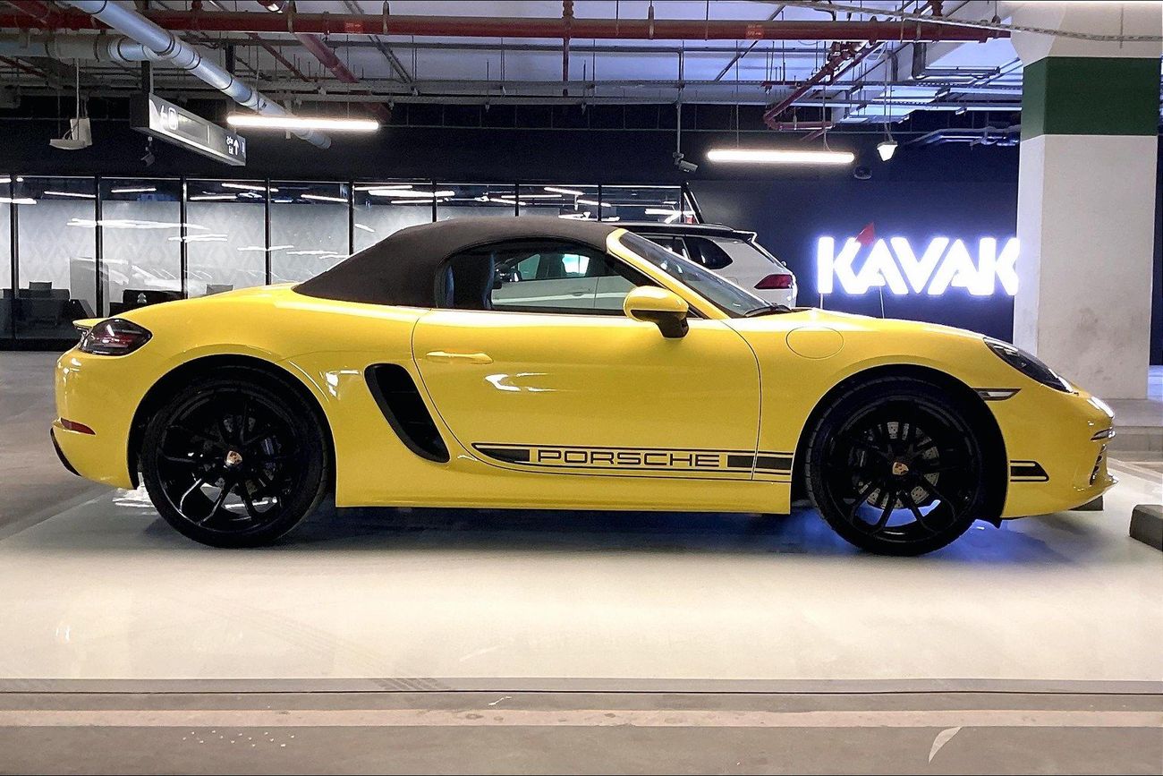 Porsche 718 Boxster Standard | upto AED 20,000 Ramadan Discount | Guaranteed Warranty | 0 Down Payment