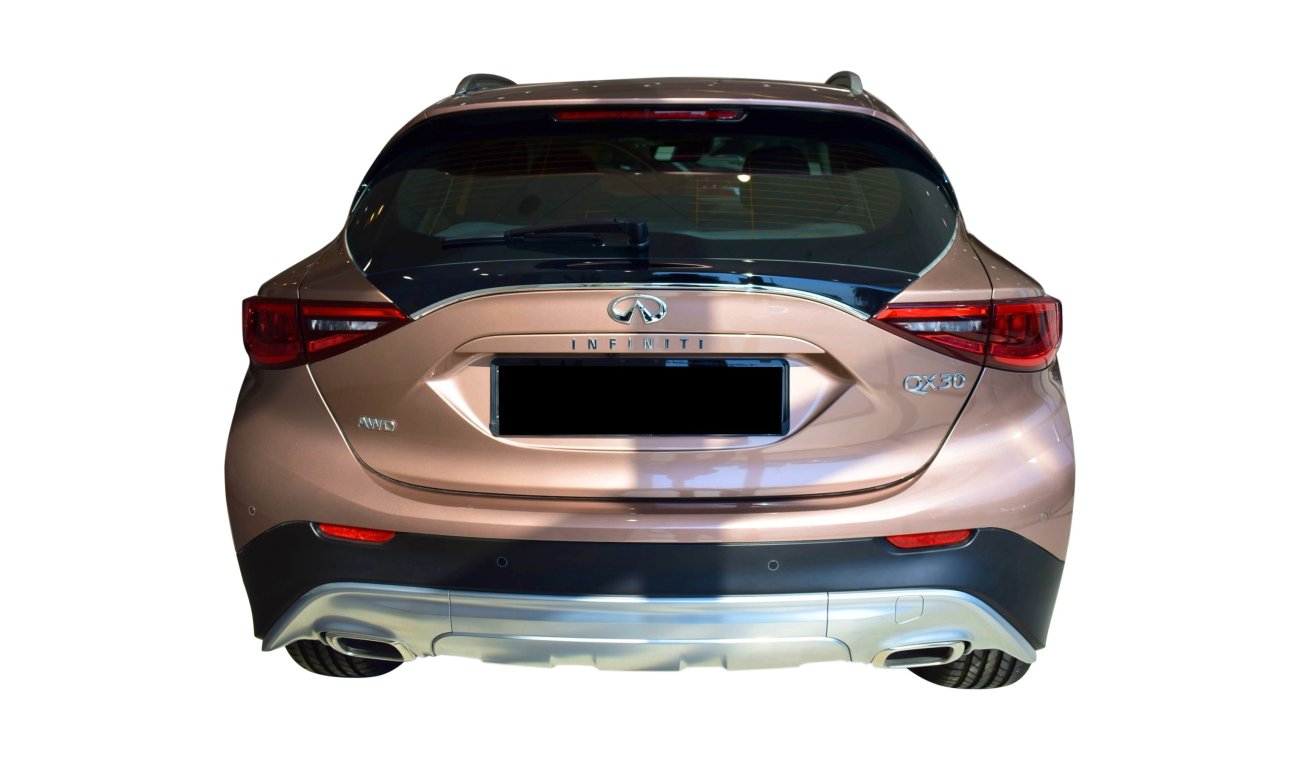 Infiniti QX30 2.0t LUXE  2018 GCC Specs with 3 Years Warranty or 100,000 KM!!