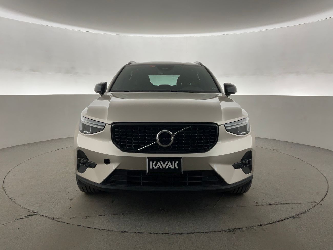 Volvo XC40 B4 Ultimate | National Day Celebration | Guaranteed Warranty | 0 Down Payment