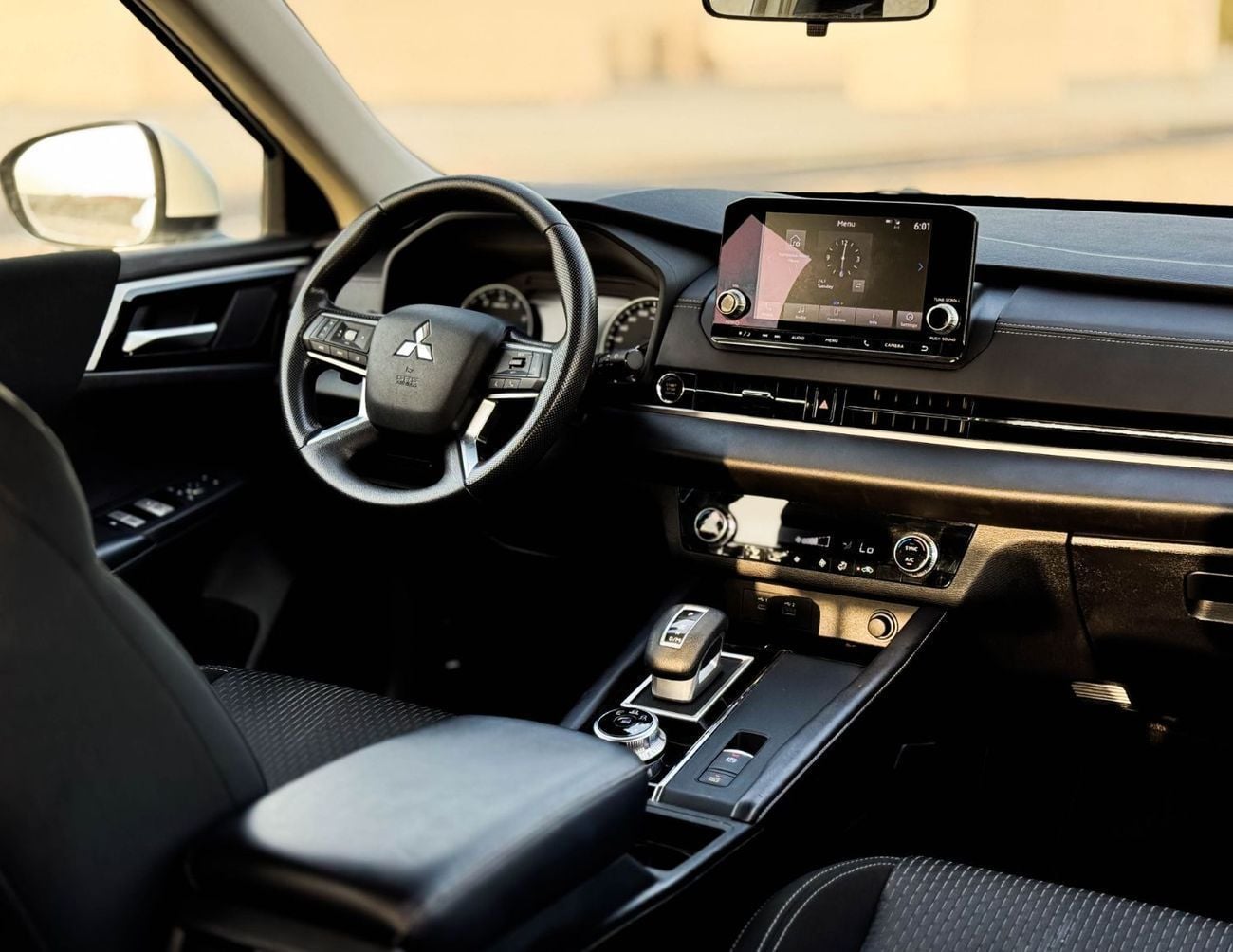 Mitsubishi Outlander Mitsubishi Outlander | 3.0 L | 2023 | GCC | Accident-Free |  In Excellent Condition | 1109 P.M