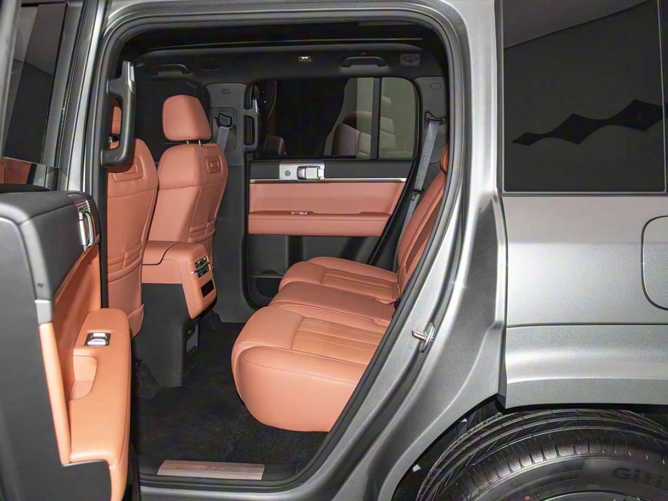 بي واي دي ليوبارد تيتانيوم 7 DM-i 190KM 4WD ULTRA EDITION | SMART DRIVING | 2025 | For Local Registration +10%