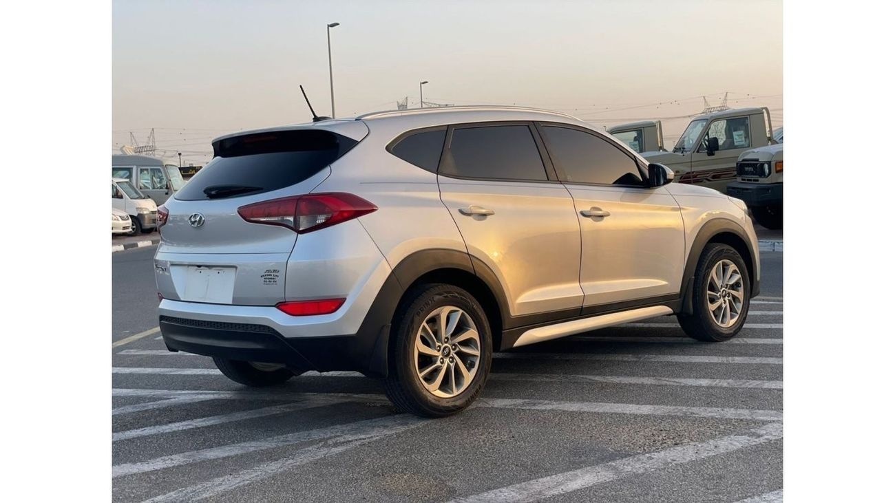 Hyundai Tucson 2016 Hyundai Tucson 2.0L V4 - GDi 4x4 AWD - Electric Seat and Rear CAM -