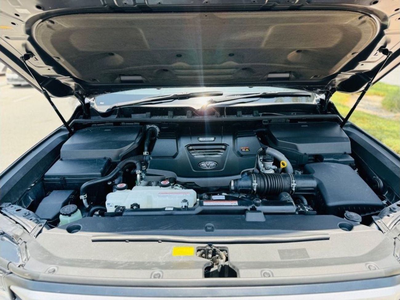 Toyota Land Cruiser Land Cruiser RHD VXR LC300